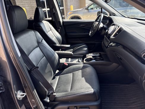 Used 2017 Honda Pilot Elite image 34