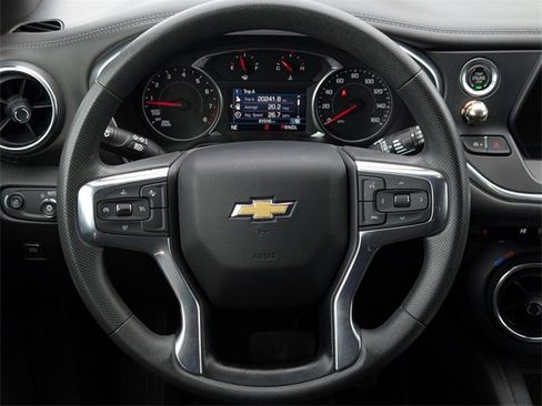 Used 2021 Chevrolet Blazer LT image 28