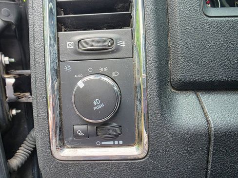 Used 2018 RAM 2500 Laramie w/ Sport Appearance Group AWD/4WD image 17