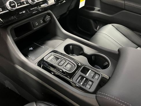 New 2026 Honda Pilot Touring image 16