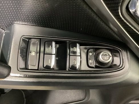 Used 2019 Subaru Crosstrek 2.0i Limited w/ Moonroof Package w/Navigation image 17