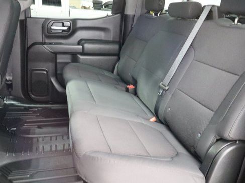 Used 2020 Chevrolet Silverado 1500 Custom w/ Infotainment Package RWD image 9