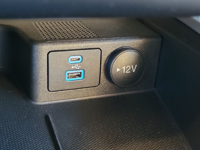 Certified 2023 Ford Escape Active AWD/4WD image 24