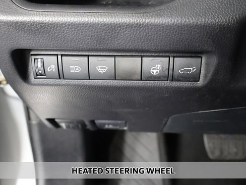 Used 2021 Toyota RAV4 XLE w/ Convenience Package AWD/4WD image 8