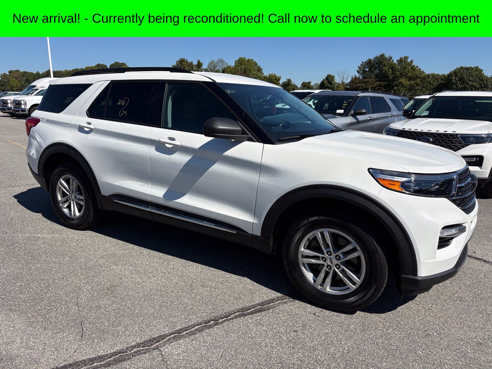Used 2024 Ford Explorer XLT w/ Equipment Group 202A AWD/4WD image 2