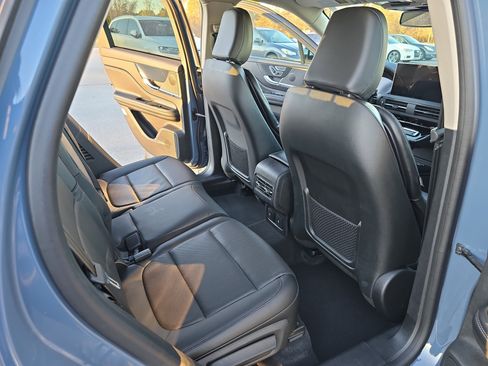 Used 2023 Lincoln Corsair Reserve w/ Jet Appearance Package image 11