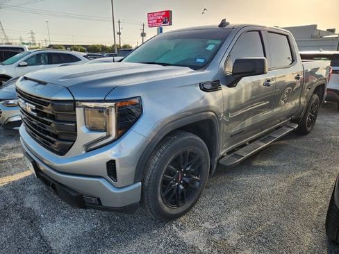 Used 2024 GMC Sierra 1500 Elevation RWD image 3