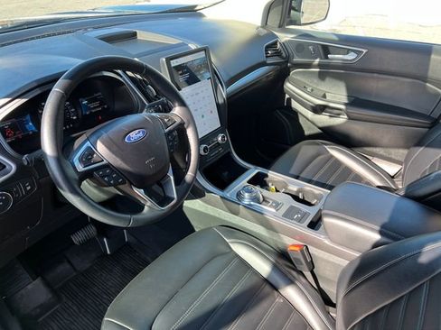 Certified 2022 Ford Edge SEL w/ Convenience Package image 18