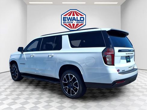 Certified 2023 Chevrolet Suburban RST w/ Luxury Package AWD/4WD image 3