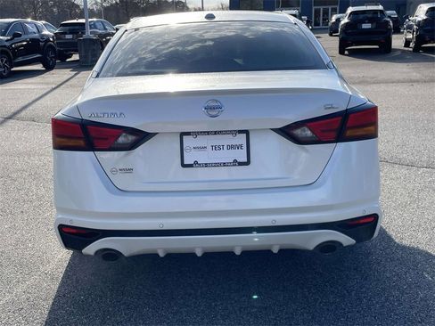 Used 2019 Nissan Altima 2.5 SL image 4