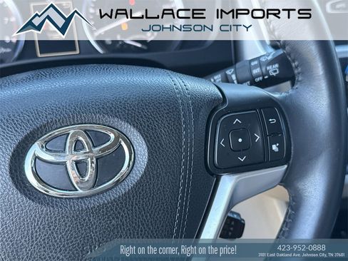 Used 2016 Toyota Highlander XLE image 34