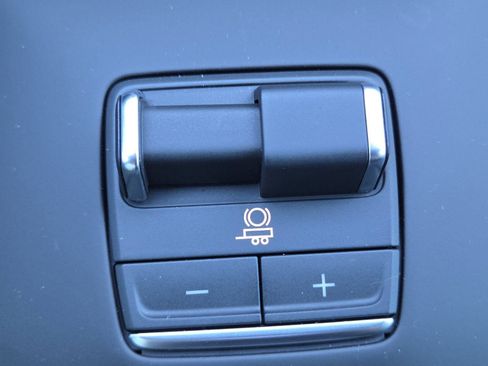 New 2026 GMC Sierra 2500 Denali Ultimate w/ LPO, Black Badging Package image 14