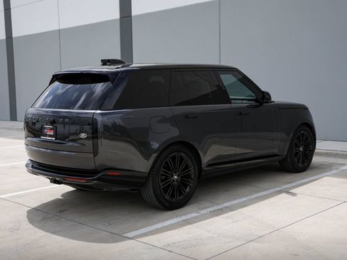 Used 2023 Land Rover Range Rover Autobiography AWD/4WD image 8