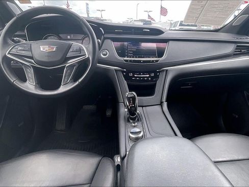 Used 2020 Cadillac XT5 Premium Luxury AWD/4WD image 16
