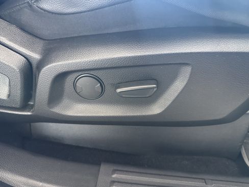 Used 2019 Ford Ranger Lariat w/ Equipment Group 501A Mid image 14