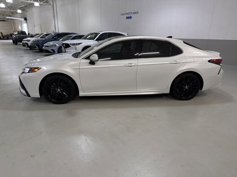 Used 2024 Toyota Camry XSE w/ Cold Weather Package image 5