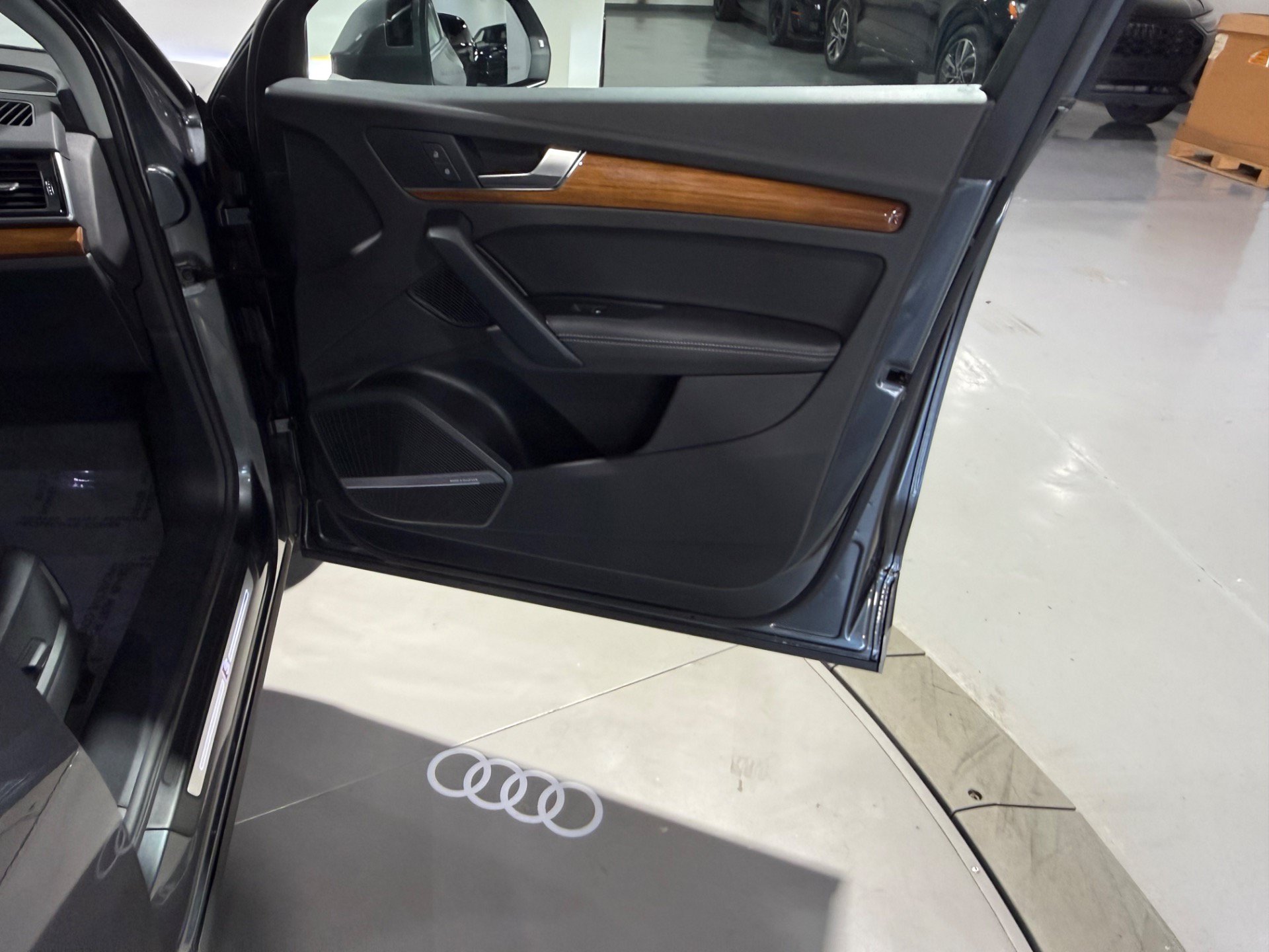 Used 2023 Audi Q5 2.0T Premium Plus w/ Premium Plus Package AWD/4WD image 48