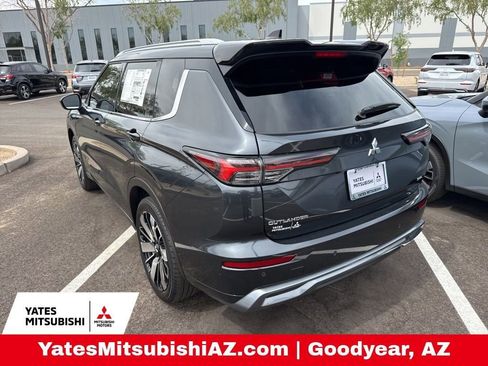 New 2026 Mitsubishi Outlander SEL image 4