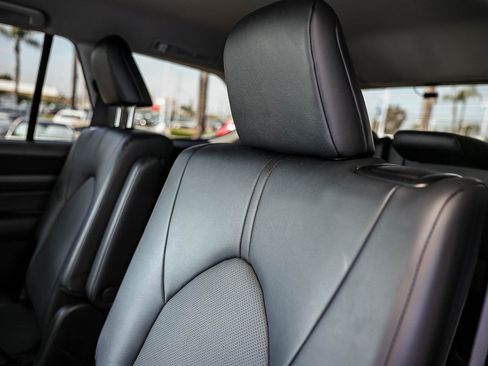 Used 2024 Toyota Grand Highlander XLE image 24