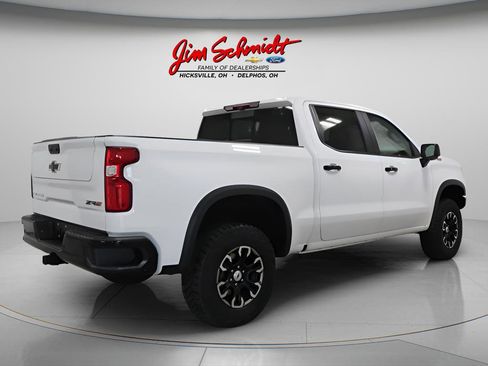 Used 2024 Chevrolet Silverado 1500 ZR2 w/ Technology Package image 6