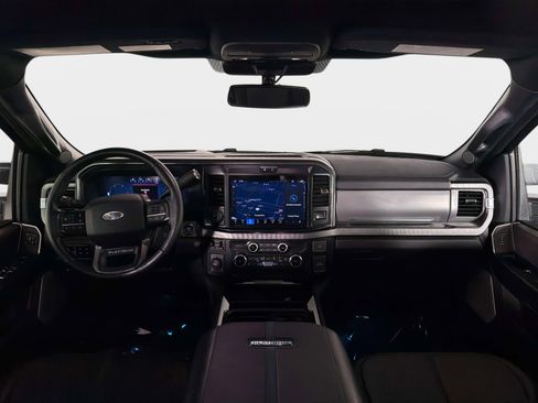 Used 2025 Ford F250 Platinum AWD/4WD image 31