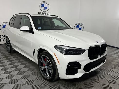 Certified 2023 BMW X5 xDrive40i w/ M Sport Package image 1