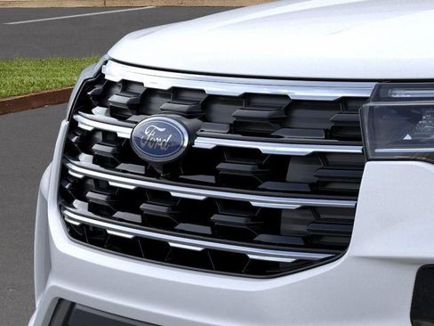 New 2025 Ford Explorer Active w/ Active Comfort Package image 17
