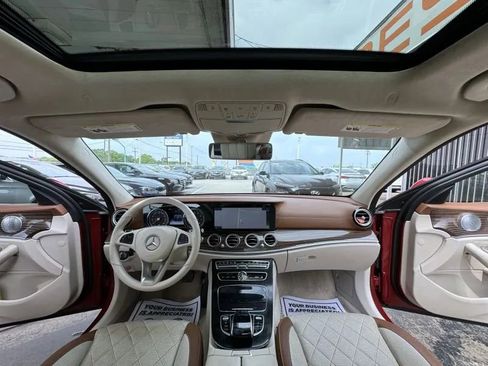 Used 2017 Mercedes-Benz E 300 4MATIC image 17