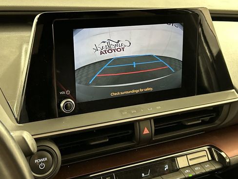 Used 2023 Toyota Prius Prime SE image 17