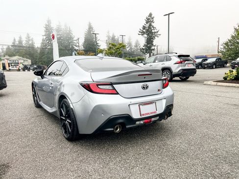 Certified 2023 Toyota GR86 Premium w/ ALL Weather Mat Package (TMS) image 9