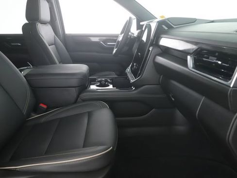 Used 2026 GMC Yukon Elevation image 35