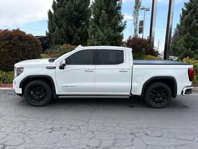 Used 2024 GMC Sierra 1500 Denali w/ Denali Reserve Package AWD/4WD image 3