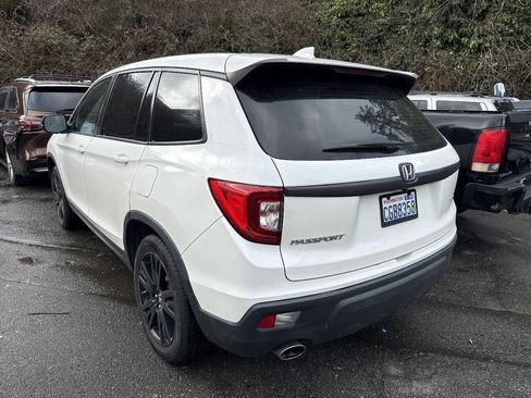Used 2019 Honda Passport Sport image 2