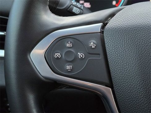 Used 2023 Chevrolet Traverse LT image 26