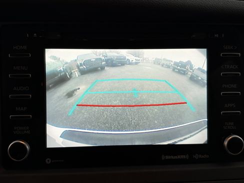 Used 2020 Toyota Sienna XLE image 31