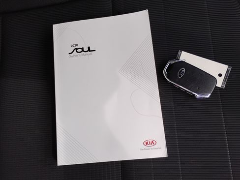 Used 2020 Kia Soul GT-Line Turbo FWD image 38
