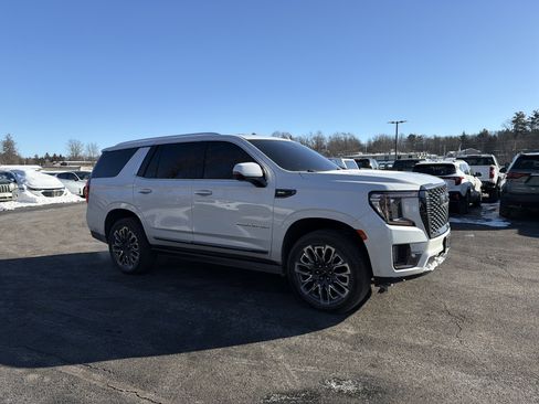 Used 2023 GMC Yukon Denali Ultimate image 3