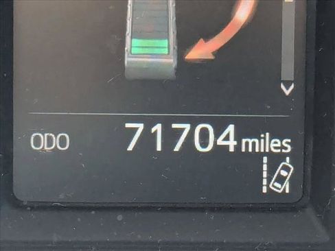 Used 2018 Toyota RAV4 XLE image 15