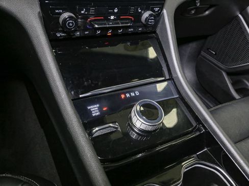 Used 2021 Jeep Grand Cherokee L Limited AWD/4WD image 36
