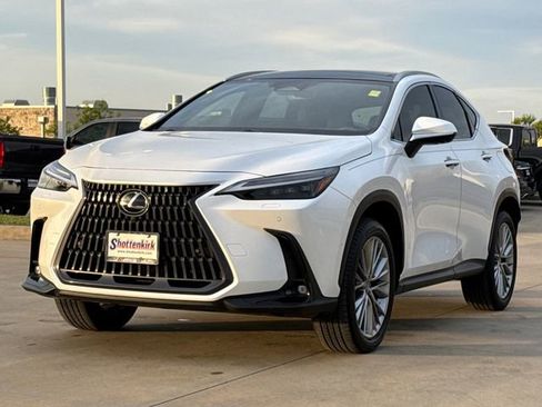 Used 2022 Lexus NX 350h AWD w/ Vision Package image 3