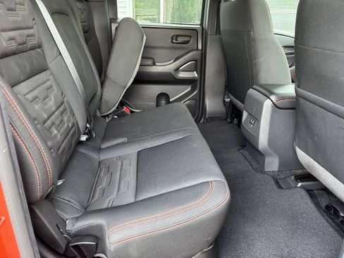 Used 2026 Nissan Frontier PRO-4X AWD/4WD image 25