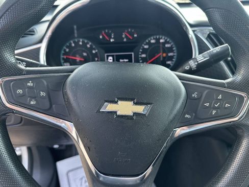 Used 2021 Chevrolet Malibu LT FWD image 13