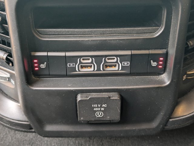 Used 2021 RAM 1500 Laramie w/ Trailer Tow Group AWD/4WD image 5
