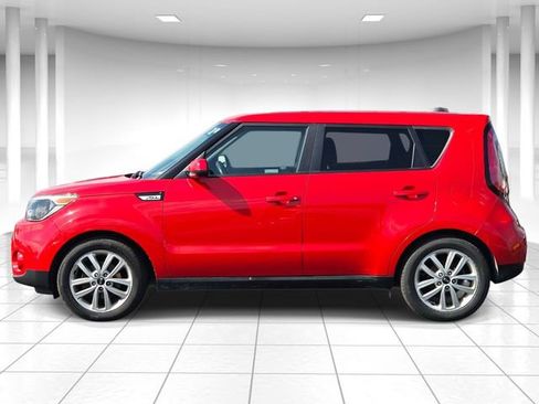 Used 2019 Kia Soul + FWD image 2