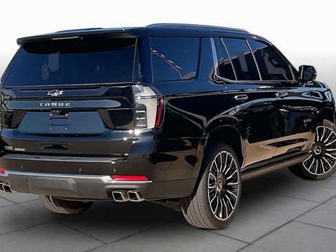 Certified 2026 Chevrolet Tahoe High Country w/ LPO, Illumination Package AWD/4WD image 6