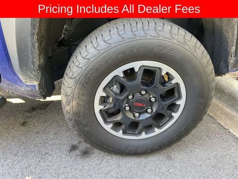 Used 2024 Toyota Tacoma TRD Off-Road w/ TRD Off Road Premium Package AWD/4WD image 11