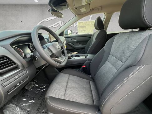 New 2026 Nissan Rogue SV w/ Cold Weather Package FWD image 20