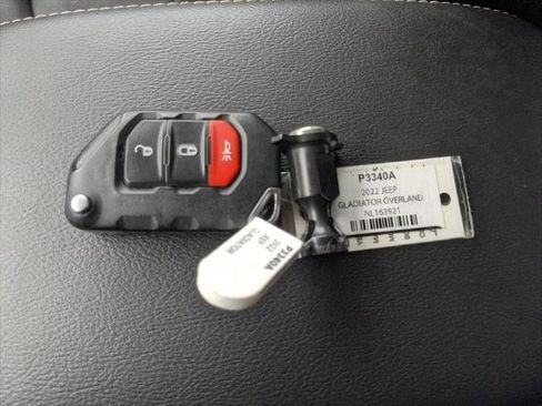 Certified 2022 Jeep Gladiator Overland w/ Popular Equipment Package image 34