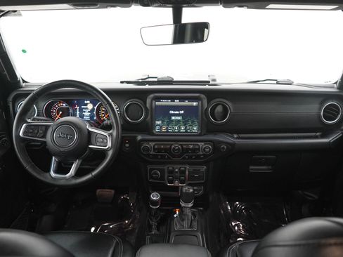 Used 2020 Jeep Wrangler Unlimited Sahara w/ Uconnect 4C Nav & Sound Group AWD/4WD image 13