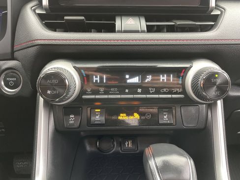 Certified 2023 Toyota RAV4 SE image 30